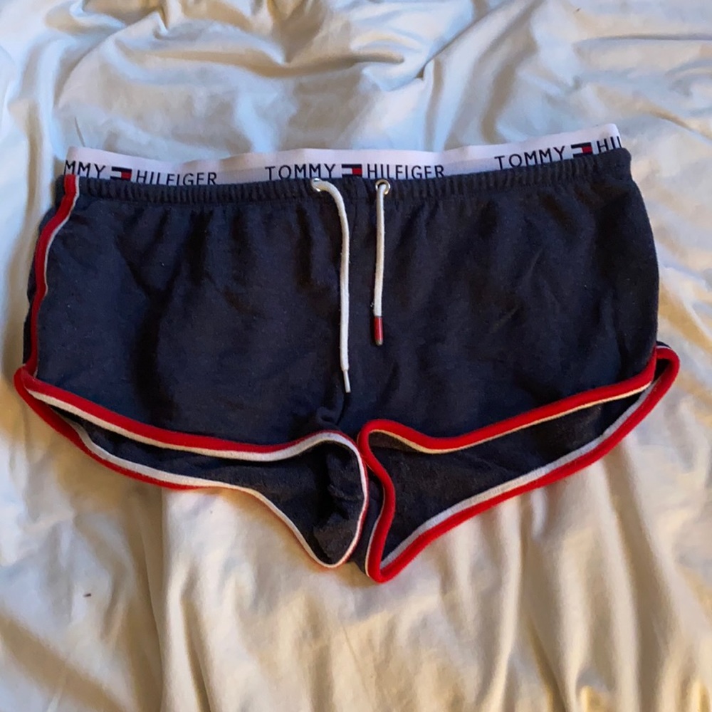 TOMMY HILFIGER BOOTY SHORTS!
